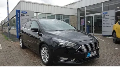 Schwarz Gebraucht 2018 Ford Focus Titanium Limousine | 14.971 € (Guter Preis)