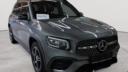 Gebraucht Mercedes GLB200 AMG line 150 PS (110 kW) 2023 Mountaingrau metallic SUV