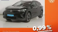 Grenadillschwarz metallic Gebraucht 2024 VW ID.4 Pro SUV | 38.980 € (Guter Preis)