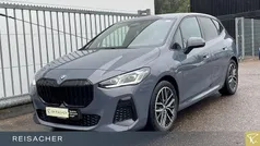 Grau Gebraucht 2023 BMW 220 Active Tourer M Sport Van / Kleinbus | 33.990 € (Etwas zu teuer)
