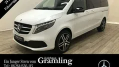 Weiß Gebraucht 2023 Mercedes V300 Avantgarde Van / Kleinbus | 68.899 € (Fairer Preis)