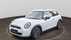 Weiß Neu 2025 Mini Cooper S Favoured Kleinwagen | 34.990 € (Fairer Preis)