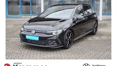 Schwarz Gebraucht 2024 VW Golf VIII Style Limousine | 39.980 €