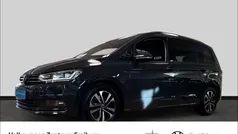 Grau Gebraucht 2021 VW Touran United Van / Kleinbus | 24.900 € (Fairer Preis)