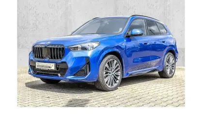 Gebraucht BMW X1 Comfort Edition 326 PS (239 kW) 2024 Blau SUV
