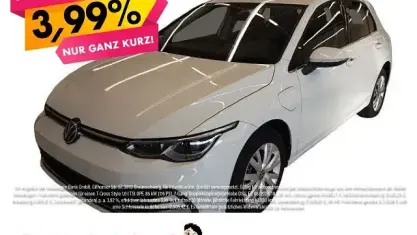 Gebraucht VW Golf VIII Style 204 PS (150 kW) 2022 Pure white Limousine