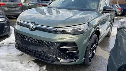 Gebraucht 2026 VW Tiguan R-line SUV | 58.445 € (Fairer Preis)