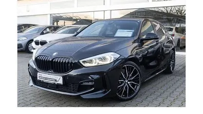 Schwarz Gebraucht 2023 BMW 120 M Sport Kleinwagen | 30.970 € (Fairer Preis)