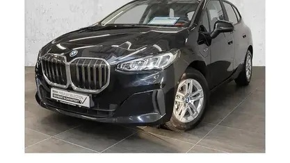 Begagnad BMW 225 Performance 245 HK (180 kW) 2022 Svart Minibuss