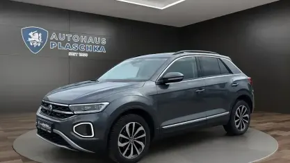 Używany VW T-Roc Style 150 KM (110 kW) 2023 Szary SUV