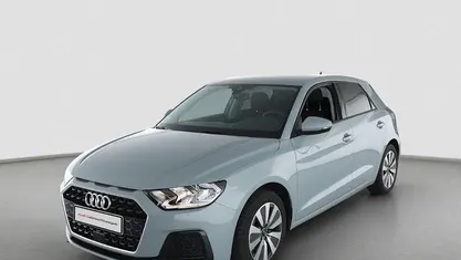 Grau Gebraucht 2025 Audi A1 Sportback Advanced Kleinwagen | 23.750 € (Fairer Preis)