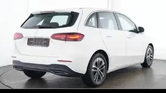 Gebraucht 2024 Mercedes B180 Van / Kleinbus | 27.980 € (Superpreis)