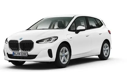 Weiß Gebraucht 2022 BMW 225 Active Tourer Van / Kleinbus | 29.630 € (Fairer Preis)