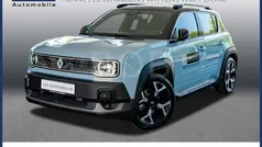 Kumulusblau + dach black pearlschwarz (blau) Gebraucht 2025 Renault 4 E-Tech Komfort SUV | 34.444 € (Guter Preis)