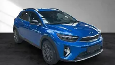 Blau Gebraucht 2024 Kia Stonic 4 SUV | 23.490 € (Fairer Preis)