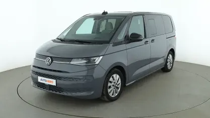 Gebraucht VW Multivan Life 218 PS (160 kW) 2023 Grau Van / Kleinbus