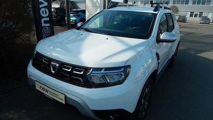 Używany Dacia Duster Prestige 101 KM (74 kW) 2022 Biały SUV