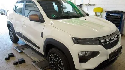 Gebraucht 2023 Dacia Spring Extreme Kleinwagen | 12.990 € (Fairer Preis)