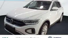 Gebraucht 2024 VW T-Roc Life SUV | 24.480 € (Fairer Preis)