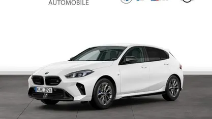 Gebraucht BMW M135 M Sport 317 PS (233 kW) 2025 Alpinweiss Kleinwagen