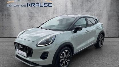 Neu Ford Puma Titanium 125 PS (91 kW) 2025 Cactus gray Limousine