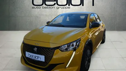 Gebraucht Peugeot e-208 Allure 100 kW (136 PS) 2022 Gelb Kleinwagen