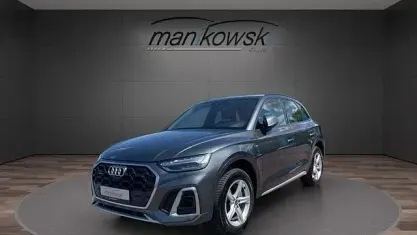 Używany Audi Q5 S-Line 204 KM (150 kW) 2023 Szary SUV