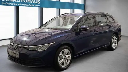 Gebraucht VW Golf VIII Life 110 PS (80 kW) 2023 Blau Kombi