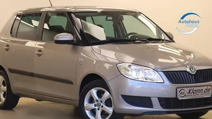 Gebraucht 2012 Skoda Fabia Ambition Kleinwagen | 7.499 € (Etwas zu teuer)