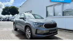 Graphitegrau metallic Gebraucht 2024 Skoda Kodiaq Selection SUV | 40.890 € (Fairer Preis)