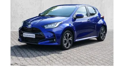 Gebraucht Toyota Yaris Hybrid Team 116 PS (85 kW) 2024 Blau Limousine
