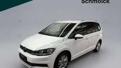 Pure white Gebraucht 2024 VW Touran Comfortline Van / Kleinbus | 34.390 € (Fairer Preis)