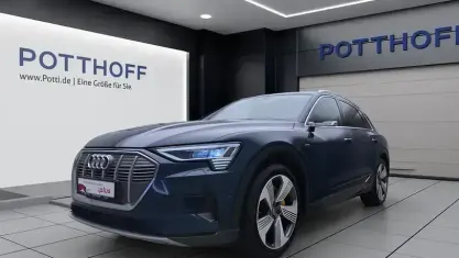 Gebraucht Audi e-tron Advanced 300 kW (408 PS) 2019 Galaxisblau metallic SUV