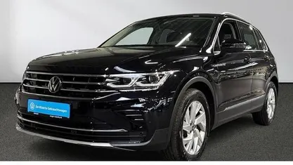 Gebraucht VW Tiguan Elegance 150 PS (110 kW) 2023 Deep black perleffekt SUV