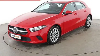 Gebraucht Mercedes A200 163 PS (119 kW) 2019 Rot Limousine