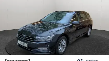 Gebraucht VW Passat Business 150 PS (110 kW) 2022 Deep black Kombi