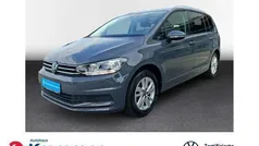 Grau Gebraucht 2024 VW Touran Comfortline Van / Kleinbus | 33.440 € (Fairer Preis)