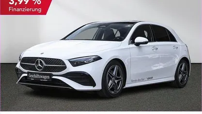 Gebraucht Mercedes A200 AMG line 163 PS (119 kW) 2025 Unilack polarweiß Limousine