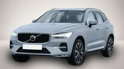 Gebraucht Volvo XC60 Core 197 PS (144 kW) 2023 Silber SUV