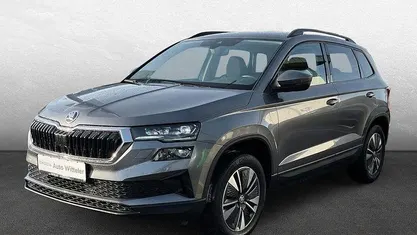 Graphitegrau metallic Gebraucht 2023 Skoda Karoq Tour SUV | 29.470 € (Guter Preis)