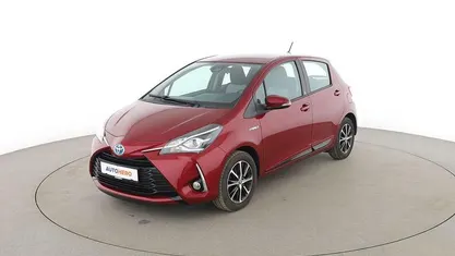 Gebraucht Toyota Yaris Hybrid Team 101 PS (74 kW) 2018 Rot Limousine