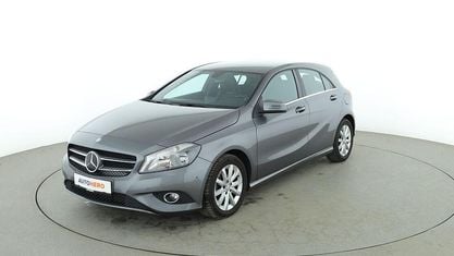 Używany Mercedes A180 Style 122 KM (89 kW) 2015 Szary Sedan/Limuzyna