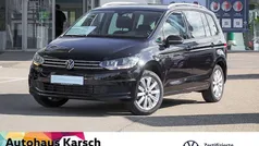 Schwarz Gebraucht 2024 VW Touran Comfortline Van / Kleinbus | 32.890 € (Fairer Preis)