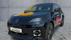 Black pearlschwarz Gebraucht 2024 Renault R5 Iconic Kleinwagen | 33.331 € (Fairer Preis)