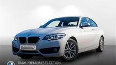 Weiß Gebraucht 2021 BMW 218 Advantage Coupé | 19.900 € (Fairer Preis)