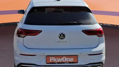 Gebraucht VW Golf VIII Life 96 PS (70 kW) 2022 Limousine