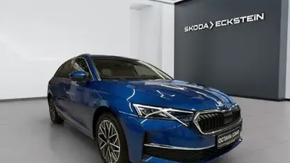 Neu Skoda Octavia Tour 150 PS (110 kW) 2025 Blau Kombi