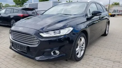 Gebraucht Ford Mondeo Titanium 211 PS (155 kW) 2016 Schwarz Kombi