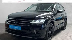 Deep black perleffekt (metallic) Gebraucht 2022 VW Tiguan Sportline SUV | 28.890 € (Fairer Preis)