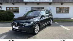 Deep black perleffekt Gebraucht 2021 VW Tiguan Life SUV | 23.900 € (Fairer Preis)